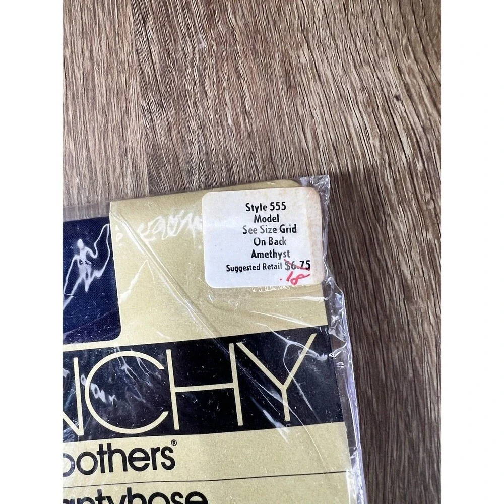 Vintage 80s Givenchy Support Pantyhose Style 555 Amethyst Purple Model New